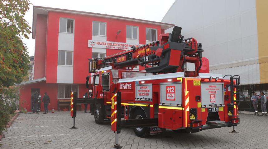 Samsun'da bir spor kulübünün sosyal tesislerindeki depo yangında zarar gördü