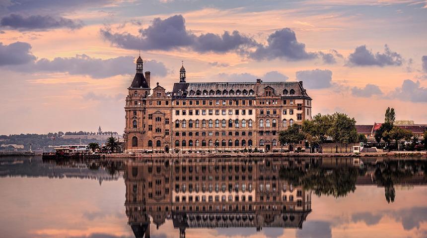 Kültür Bakanı Ersoy Haydarpaşa ve Sirkeci için tarih verdi! 'Asla AVM olmayacak!'