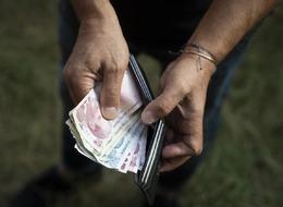 'Düşecek faizlerden önce...' 25 bin TL'den 150 bin TL'ye 3 harcama limiti: Borca göre değişecek! Kredi kartında yeni dönem başladı