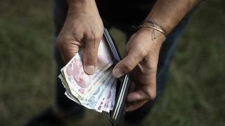 'Düşecek faizlerden önce...' 25 bin TL'den 150 bin TL'ye 3 harcama limiti: Borca göre değişecek! Kredi kartında yeni dönem başladı