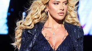 Dilber'in yönetmeni ile aşk yaşamaya başladı! Hadise'den 'evin barkın yok mu?' pozları! Beğeni butonu çöktü