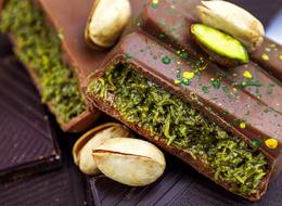 Neredeyse 'yeşil altın' niteliğinde! Dubai çikolatası Antep fıstığını karaborsaya düşürdü