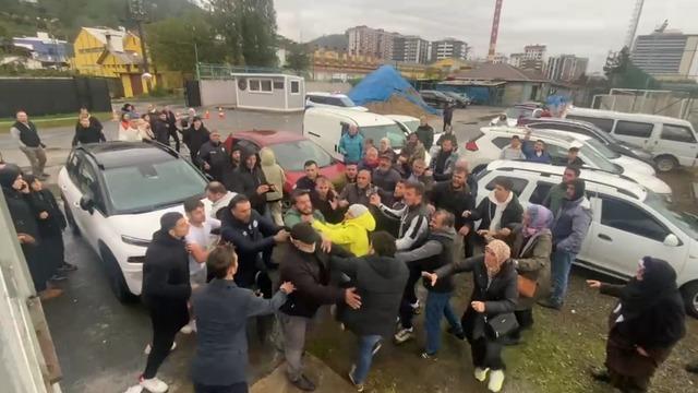 Trabzonspor golü attı... Ortalık karıştı! Çıkan kavgaya polis biber gazıyla müdahale etti