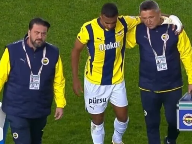 Fenerbahçe'de sakatlık şoku! Djiku oyuna devam edemedi