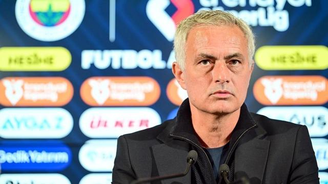 Trabzonspor derbisi sonrası Mourinho dediğini yaptı! O pozisyonu önce paylaştı, sonra sildi... 