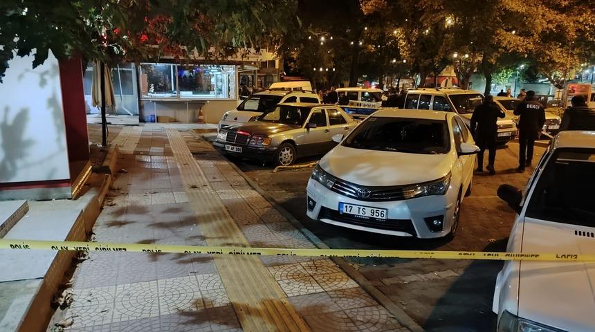 Çanakkale'de husumetlisini silahla vuran zanlı tutuklandı