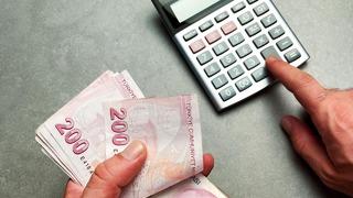 Milyonları ilgilendiriyor! Kalem kalem hepsi değişti, işte yeni fiyatlar: MTV, ehliyet, pasaport... 2025 yeniden değerleme oranı belli oldu