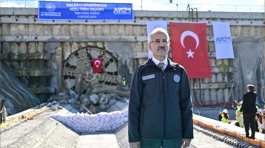 Bakan Uraloğlu Işık Görme Töreni'nde konuştu! Projelerden bahsetti... 2025 sonunda bitmesi bekleniyor
