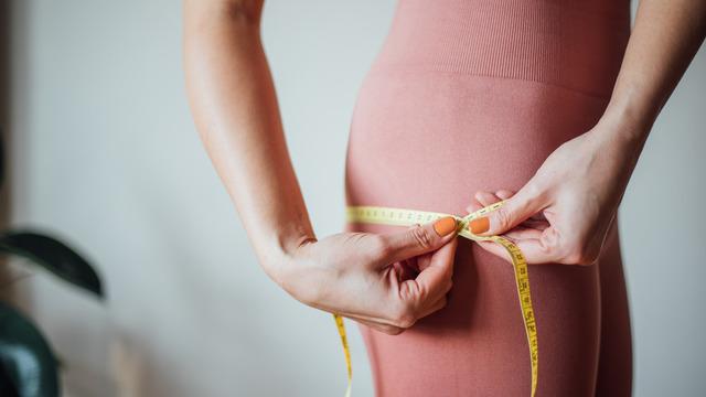 Diyetisyenler tavsiye ediyor: Basen yağlarından hızlıca kurtulmak için 5 taktik!