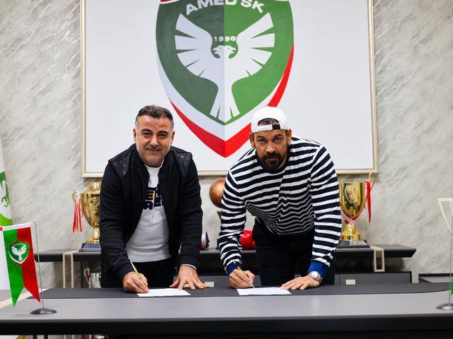 Ersun Yanal ile yolları ayıran Amedspor, bir başka Süper Lig efsanesi Servet Çetin'i göreve getirdi