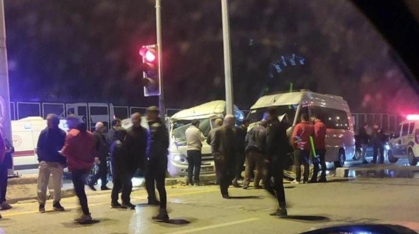 Yer: Ankara! Feci kaza: 21 yaralı...