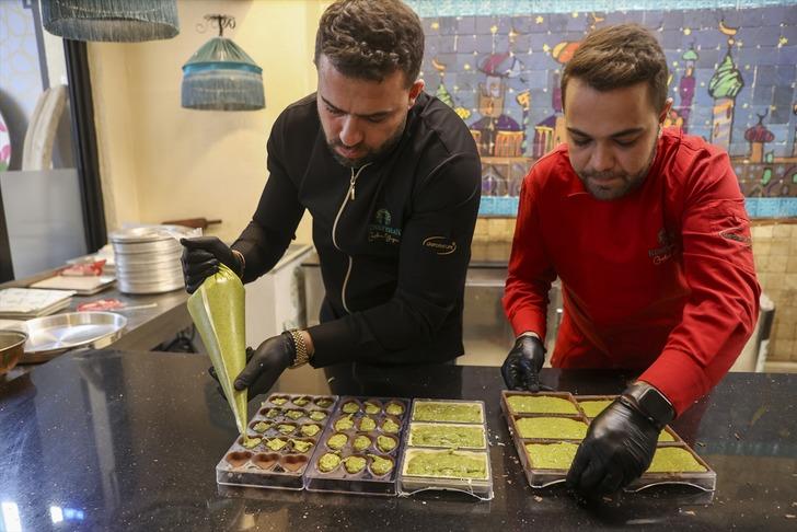 Dubai çikolatası furyası sürerken tüketim kandırmacasında bu sefer de antepfıstığı yerine bezelye şoku! G2