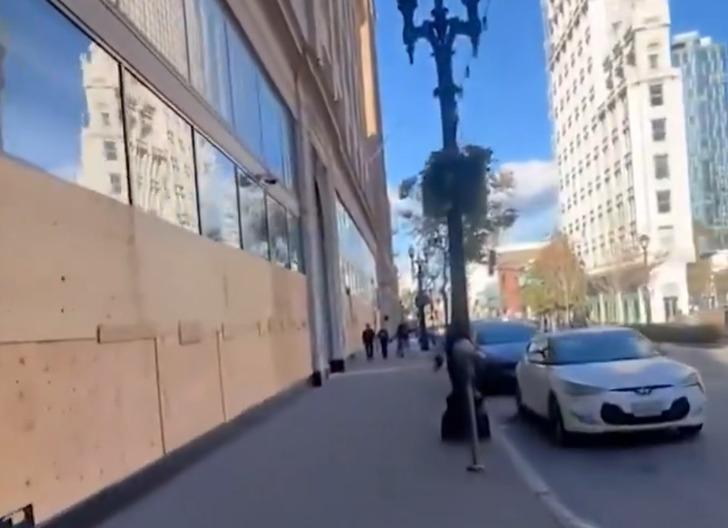 Tel örgüler çekildi, tahtalarla kapatıldı! Seçim öncesi ABD sokaklarında dikkat çeken kareler... Gözler orada G2