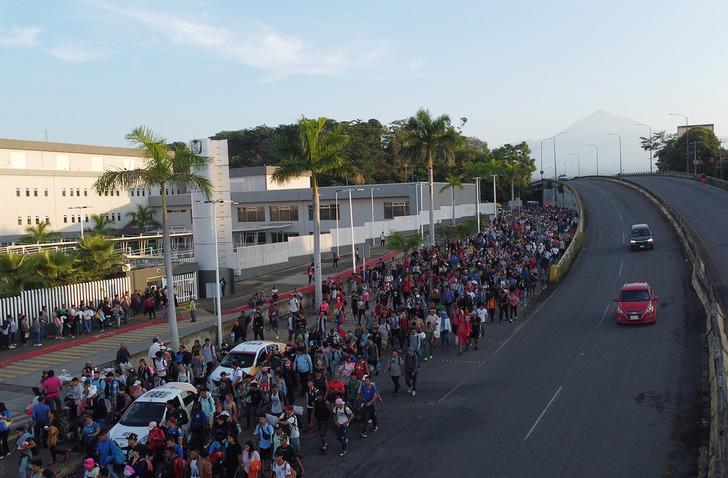 ABD’de Trump korkusu başladı! Binlerce insan seçim sonuçları belli olmadan yola çıktı… G2