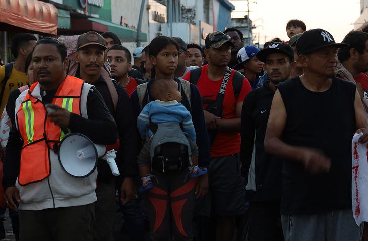 ABD’de Trump korkusu başladı! Binlerce insan seçim sonuçları belli olmadan yola çıktı… G3