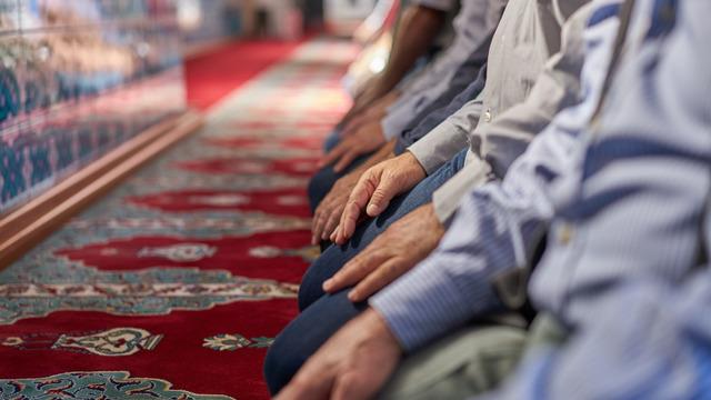 Zuhr-i Ahir namazı nedir, nasıl kılınır? Zuhr-i Ahir namazı kaç rekat?