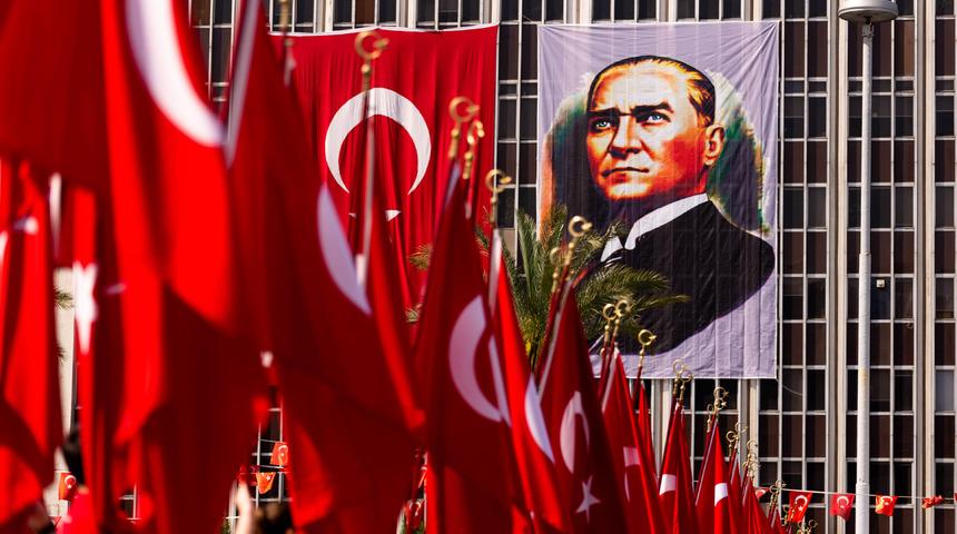 Atatürk filmleri ve dizileri: Mustafa Kemal Atatürk'ü anlatan en iyi, en duygusal, en anlamlı, en güzel filmler ve diziler
