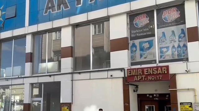 Iğdır'da AK Parti İl Başkanlığı binasına satırla saldırdı! İfadesinde Rüyamda gördüğüm mesajı iletmek istedim dedi