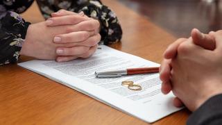 Bunu yapan kadın kusurlu bulundu, eşine 10 bin lira tazminat ödemesine karar verildi: Karşı hamle geldi