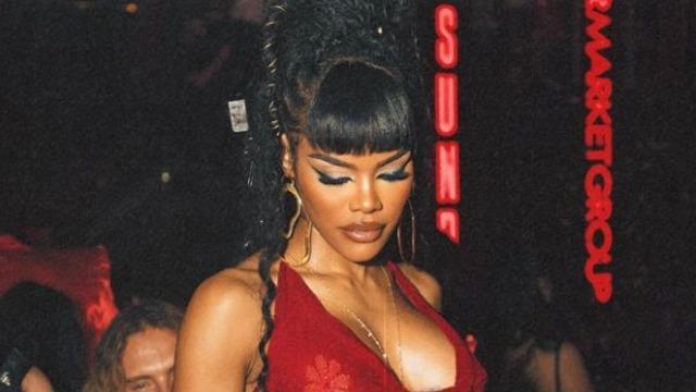 En seksi kadın seçilmişti! Elbisesinde dikiş dâhi yok... Teyana Taylor baştan aşağı kesik elbisesiyle geceye damga vurdu! Göğüs altı dekoltesi nefes kesti