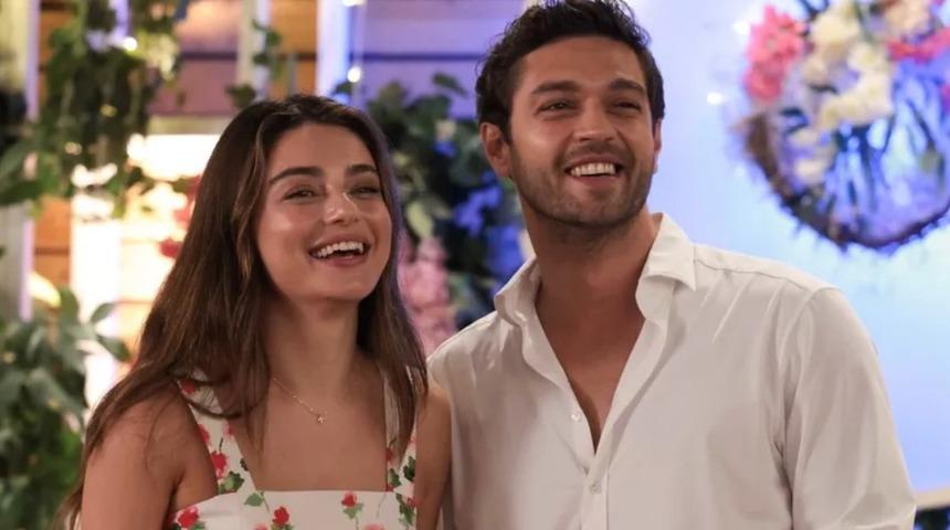 Başrollerinde Ayça Ayşin Turan ve Furkan Andıç'ın yer aldığı "39 Derecede Aşk" filminin kamera arkası görüntüleri yayınlandı