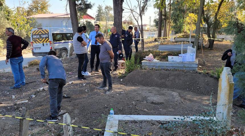 Mersin'de cenaze defini sırasında bulundu! Bölgeye güvenlik şeridi çekildi
