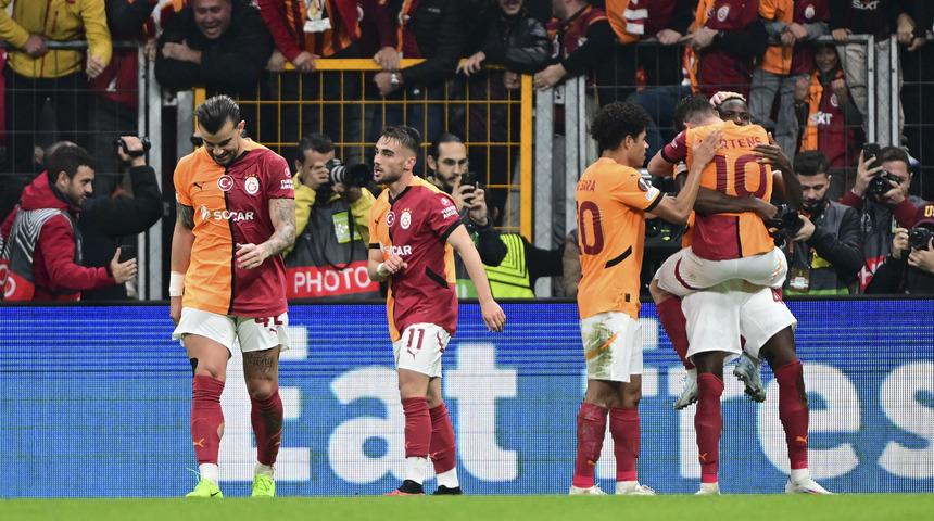Galatasaraylı futbolcular Tottenham galibiyetinin ardından açıklamalarda bulundu: ''Bizde kendimizi favori görüyoruz!'' Kaan Ayhan, Yunus Akgün...
