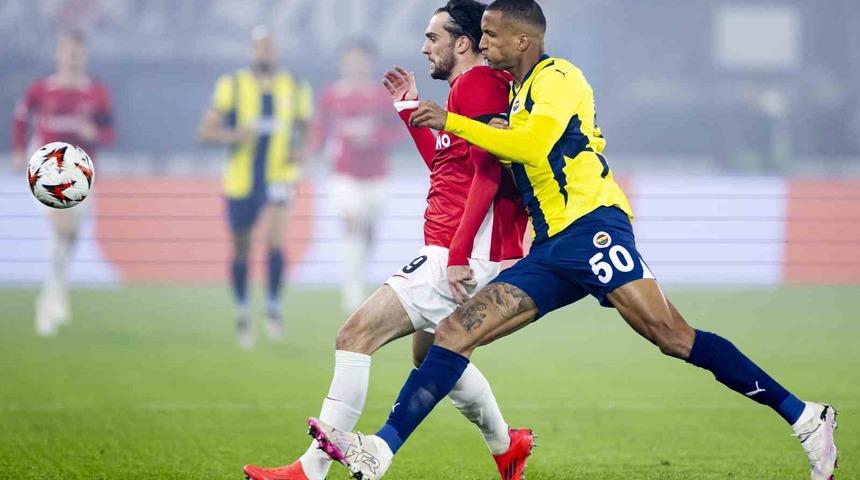 Rodrigo Becao'dan Fenerbahçe'ye kötü haber! Slavia Prag deplasmanında yok...