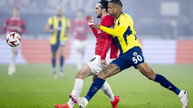 Rodrigo Becao'dan Fenerbahçe'ye kötü haber! Slavia Prag deplasmanında yok...