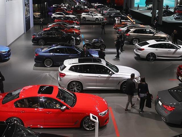 Ara&ccedil; sahipleri dikkat! D&uuml;nyaca &uuml;nl&uuml; marka 575 bin aracı geri &ccedil;ağırıyor: 'Yangına yol a&ccedil;ıyor'