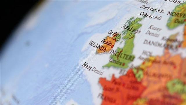 İrlanda 29 Kasım'da erken seçime gidiyor