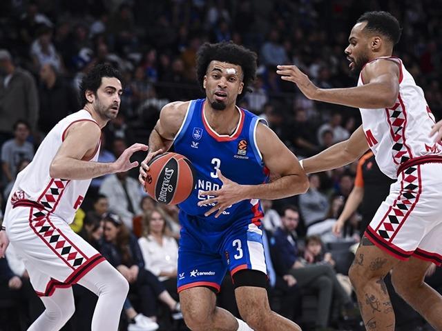 Anadolu Efes son çeyrekte yıkıldı! Monaco karşısında Euroleague'deki 4. mağlubiyetini aldı