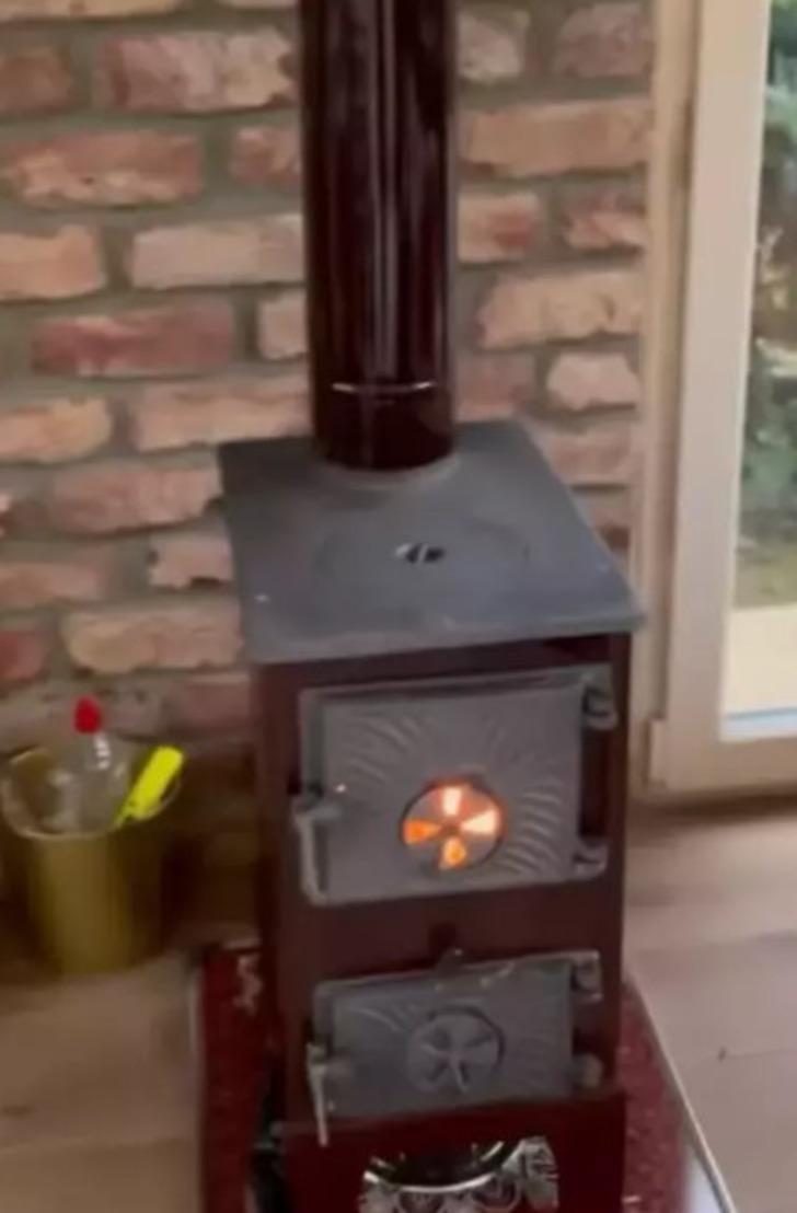 İstanbul'un stresinden kaçtı... Tasını tarağını toplayarak köye yerleşti! Ceylan Ertem'in köy evini görenler hayran kaldı  G4