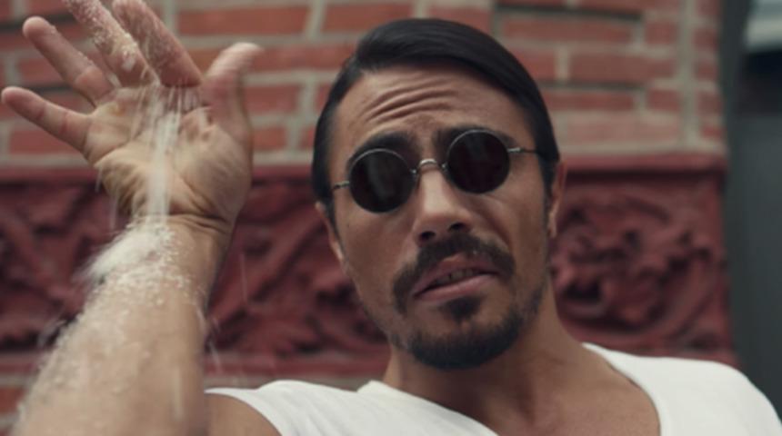 Nusret'in el hareketini ticarete döktü