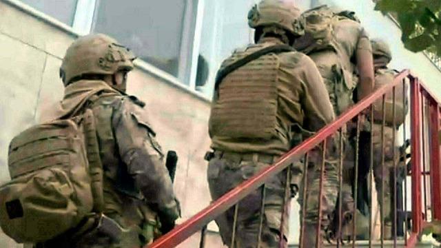 İzmir'de terör operasyonu: 3 tutuklama