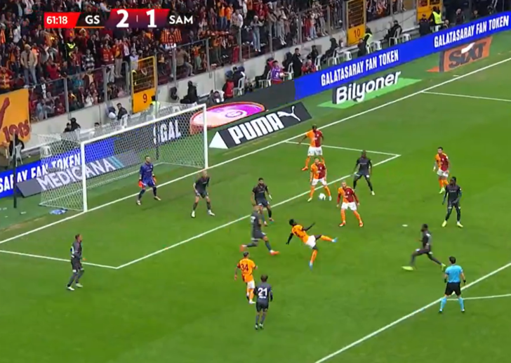Maçın spikeri bile kendisini tutamadı! Galatasaray Samsunspor maçında inanılmaz an... G4