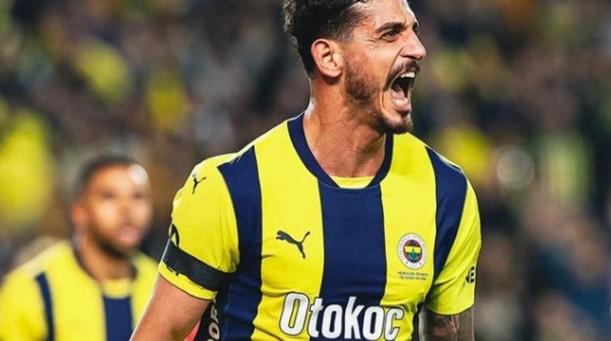 Ünlü futbolcu Samet Akaydın gönlünü Gönül Dağı'nın yıldızına kaptırdı! Önce aşkı sonra golü buldu! 'Aşk yaradı' 
