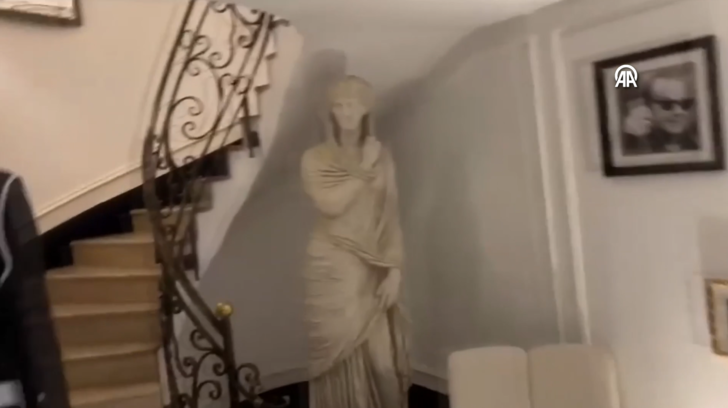 İstanbul sosyetesi şokta: Alışverişte ilk adresleriydi! O villa basıldı, içeriden neler çıktı neler G5