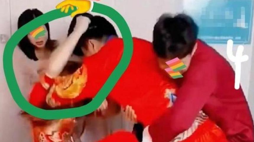 Düğünün öncesinde gelin ve damat birbirine girdi! Çevredekiler ayırmakta zorlandı... O anlar sosyal medyada gündem yarattı