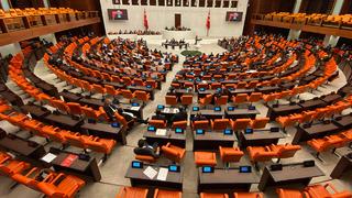 İzmir'deki yangında ölen 5 kardeş TBMM'nin gündeminde! Tartışma çıktı