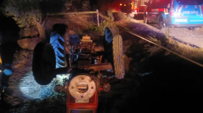 Aydın'da devrilen traktörün altında kalan sürücü öldü