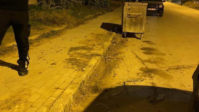 Direksiyon başında epilepsi krizi... Çöp konteynerine çarparak durmuş! Sürücü apar topar hastaneye kaldırıldı