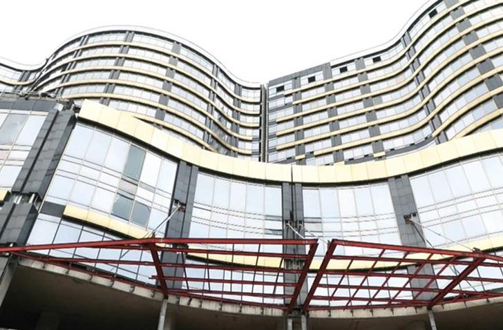 İstenen para dudak uçuklattı! 27 katlı, 14 kral dairesi, 4 lobisi var! Jet Fadıl’ın yaptırdığı Caprice Gold satışa çıkarıldı G1