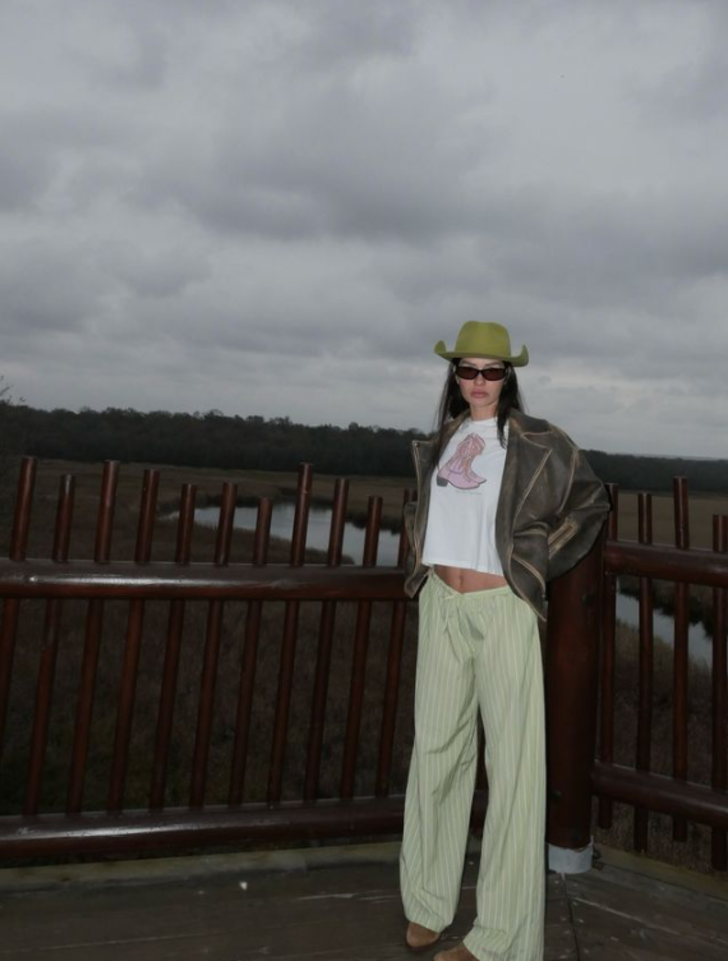 Doktorlar’ın Ela’sı Yasemin Özilhan'ın son pozları olay oldu! Kendall Jenner'a benzetildi... G5