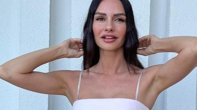 Doktorlar’ın Ela’sı Yasemin Özilhan'ın son pozları olay oldu! Kendall Jenner'a benzetildi...