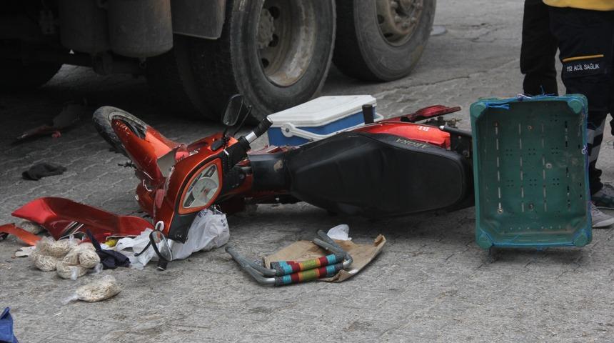 Yaşlı adamdan geriye, sattığı kuruyemiş ve bozuk paralar kaldı
