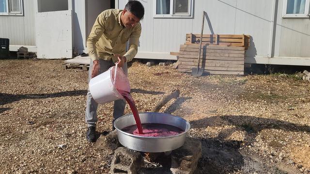 'Nar diyarı' Samsat'ta nar ekşisi üretimi başladı! 15 kilosundan 1 litre çıkıyor