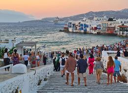 Türkler akın etmişti; Yunanistan'dan kapıda vize kararı! Hükümet çalışmalara başladı