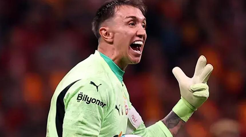 Galatasaray, Fernando Muslera'nın yerine sürpriz bir kaleci alıyor! Yönetim ters köşe yapıyor...