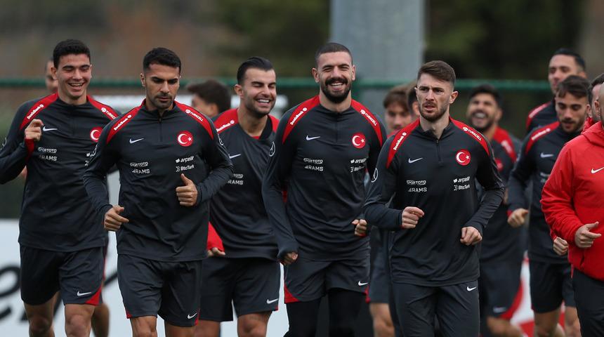 A Milli Takım, Galler maçının İstanbul'daki hazırlıklarını tamamladı